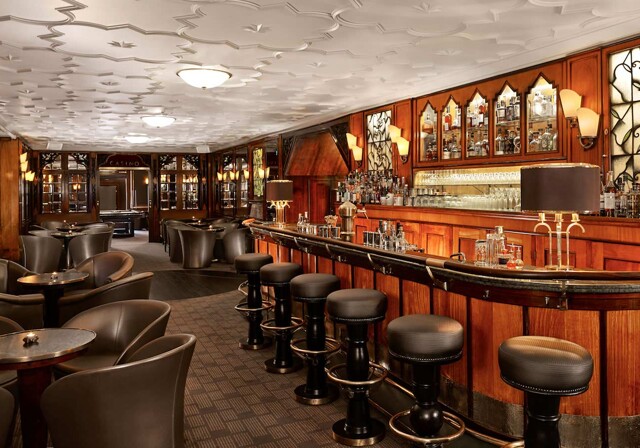 Bar 1910